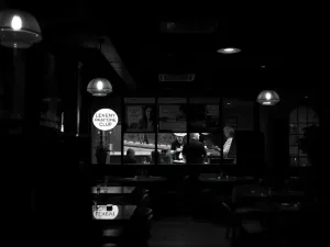 Jak Zorganizować Stypę w Szczecinie: Praktyczny Poradnik